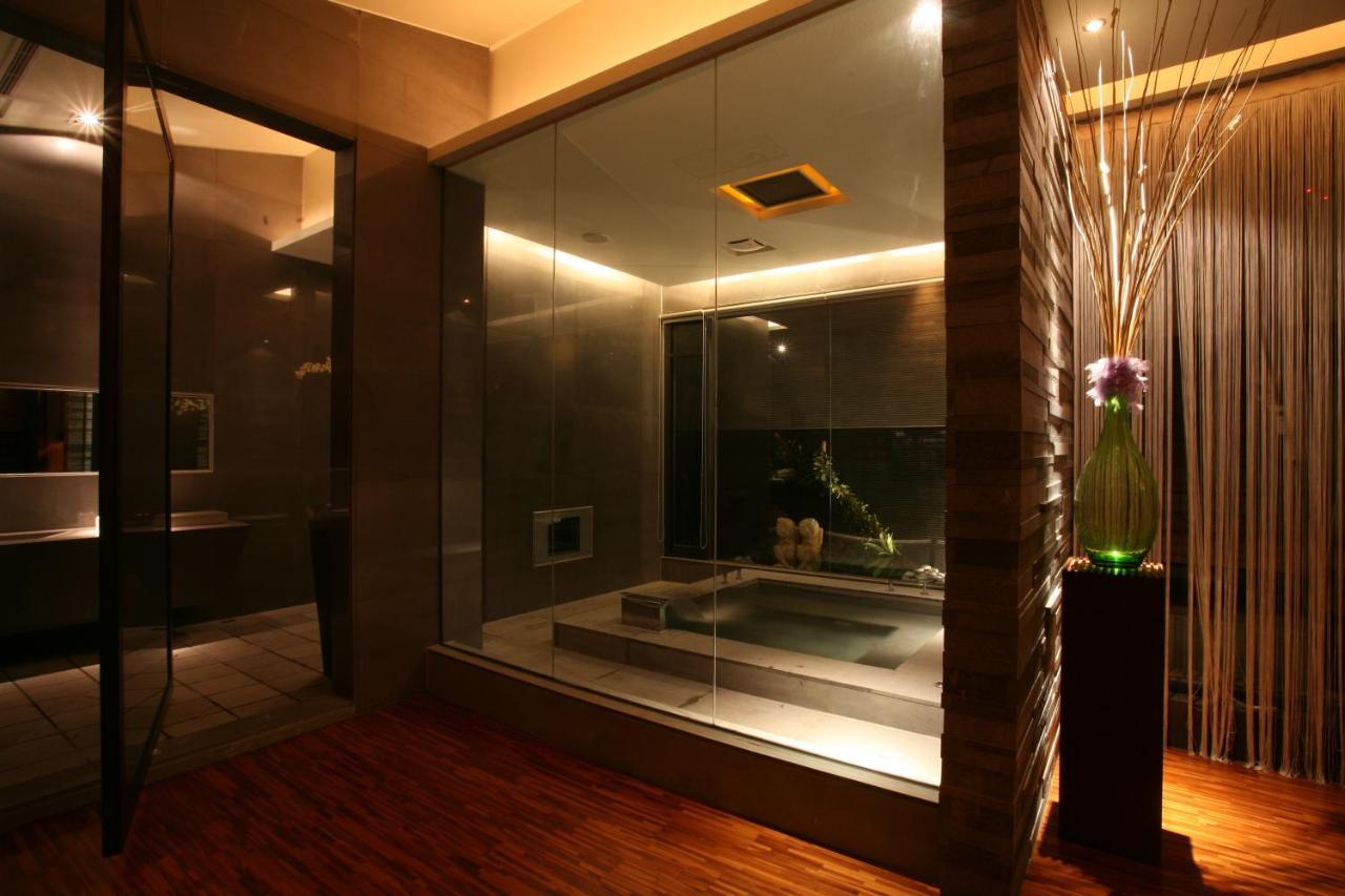 Chateau Boutique Motel Taichung Exterior foto